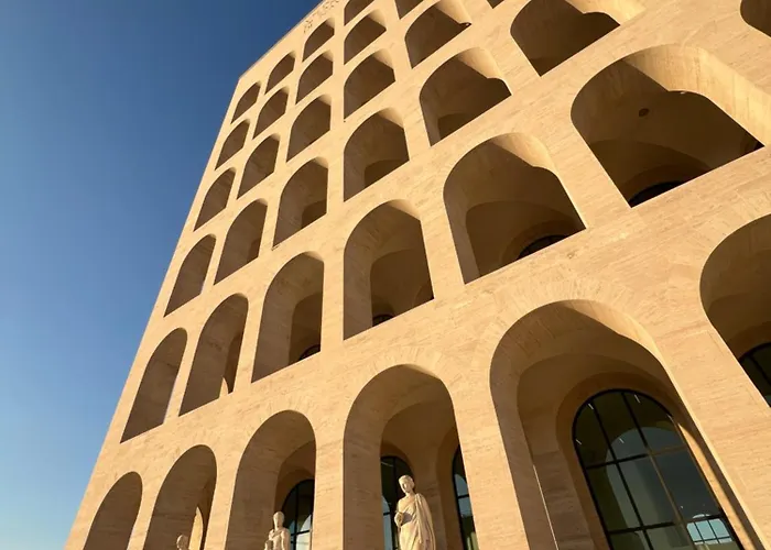 Colosseo Quadrato Luxury